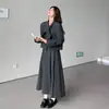 Conjunto de Dos Piezas para Mujer Primavera y Otoño 2025 Nuevo Conjunto Versátil Reductor de Edad: Top + Falda Conjunto de Dos Piezas de Moda