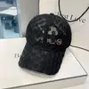 Gorra con Etiqueta R Incrustada de Diamantes para Mujer, Gorra de Béisbol con Visera Floral de Encaje Estilo Coreano con Pedrería, Gorra de Malla con Protección Solar, Gorra de Béisbol a la Moda