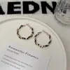 Brincos de Argola Geométricos com Estampa de Leopardo Torcida na Cor Marrom Maillard, Estilo Europeu e Americano Tendência, com um Toque Vintage Exquisito para um Look Ousado