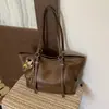 Bolso Tote Retro de Gran Capacidad para Otoño/Invierno, Nuevo Bolso de Hombro Ligero de Lujo de Nicho de Gama Alta, para Llevar Debajo del Brazo