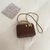 Bolsa de mão feminina com design de nicho transfronteiriço, camélia, ombro único, caixa, bolsa quadrada pequena, textura tecida, mini bolsa crossbody com corrente