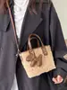 Bolso Peludo de Color Contrastante de Nicho para Mujer 2025 Nueva Moda Versátil Bolso Cruzado Peludo Muy Popular Bolso Bandolera Tipo Cubo