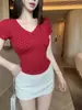 Nova Moda Garota Quente Camiseta de Manga Curta com Bolinhas e Strass com Bojo para Mulheres, Verão Slim Fit Versátil Base de Garota Quente