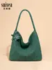 Bolso Tote de Terciopelo Tejido de Gran Capacidad para el Trabajo con Colgante de Estrella, Tacto de Alta Gama, Bolso de Mano Versátil y Moderno para Mujer
