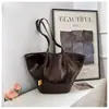 Bolso tote de cuero encerado vintage para el trabajo, nuevo bolso tote casual de gran capacidad de nicho, bolso de hombro versátil para mujer