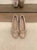 Zapatos Planos de Mujer Negros de Punta Redonda Bajos con Aumento Interno de Altura Otoño 2026 con Lazo Estilo Francés Ballet