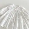 Vestido para meninas pequenas e crianças, novo estilo coreano de outono, com gola de lapela e acabamento em renda, elegante vestido de princesa de manga comprida para bebês