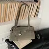 Colección de otoño 2026 transfronteriza: bolso tote exquisito, de gran capacidad, estilo nicho para ir al trabajo, bolso de hombro a la moda