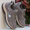 Sapatos de Verão Respiráveis Vazados em Mesh Sapatos Masculinos Sapatos Esportivos Sapatos Casuais em Mesh Desodorante Antiderrapante para Corrida Sola Macia Sapatos para Viagem