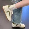 Cadarço de couro interno com aumento de altura 3cm Sapatos de treino alemães sapatos femininos fazem os pés parecerem menores Sapatos Forrest Gump sapatos esportivos casuais sapatos brancos