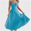 2024 Amazon Quente Verão Exportação Elegante para o Dia a Dia Cor Lisa Moda Sofisticada Vestido Saia com Suspensório para Mulheres