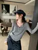 Cárdigan de Punto Gris para Mujer Nuevo Otoño/Invierno Estilo Coreano Ajustado Delgado Muestra Cuello Delgado Top Interior