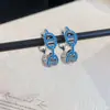 Aretes Flor de Cristal Azul Aguja de Plata, Aretes Dulces Estilo Vacaciones en la Costa, Aretes Simples y Versátiles con un Diseño Único