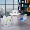 Silla simple de plástico con forma de lazo y respaldo integrado para salas de conferencias de empresas, discusiones de oficina, estar sentado durante mucho tiempo y capacitación