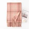 Bufanda Chal Cálido Cuadros Versátil Nuevo Estilo Británico Retro Atmósfera de Moda Otoño e Invierno Bufanda de Imitación Cachemir para Mujer