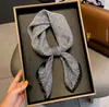 2025 Bolso Estilo Versátil Atado al Cuello 70 Modelos para Mujer Nuevo Pañuelo de Seda Pañuelo Cuadrado Primavera Otoño Estilo Coreano Protección Moda Bufanda para el Cuello Pañuelo Retro