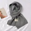 Bufanda de color liso para mujer, chal de cachemira de imitación gruesa de invierno 2022, estilo occidental, de alta gama, estilo coreano, cálida, combina con todo.
