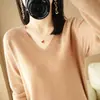 Estilo fino 2026 roupa íntima cor sólida novo estilo suéter pulôver caimento justo estiloso camisa base de malha gola V branco verão
