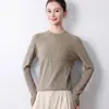 Novo suéter de malha feminino com gola redonda para outono e inverno, estilo versátil pronto para usar, adequado como peça externa, manga longa, pode ser usado como camada base, suéter liso