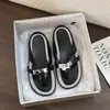 Chanclas Decoración Metálica para Niñas Verano 2026 Estampado de Vaca Plataforma Casual Suela Antideslizante Sandalias de Playa y Resort