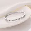 Pulseira de Aço Inoxidável Minimalista Leve Luxo Simples Aberta Manchette Versátil Empilhável Colorfast Joias Fábrica de Origem