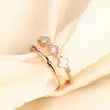 Anillo Simple Pequeño Fresco de Diseñador Italiano Trébol de Cuatro Hojas de la Suerte Anillo Abierto de Doble Capa para Mujer Versátil y de Alta Gama