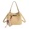 Bolso de cubo de mano simple y versátil para mujer, nuevo bolso de hombro de alta gama de moda 2026, bolso cruzado de gran capacidad para el día a día