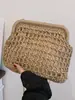 Bolso Tejido de Paja 2026 Nuevo Estilo Estilo Bosque Chica Dulce Moda Calado Bolso de Hombro Elegante Cadena Cruzado Bolso de Playa