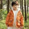 [Combinación Popular] Chaqueta Engrosada para Niños Invierno 2025 Ropa de Invierno para Niños Parka Estilo Coreano Forrada de Felpa Tendencia