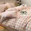 Juego de cuatro piezas de algodón 100% teñido en hilo y lavado, fundas de edredón individuales y dobles, sábanas de color liso, sábanas ajustables, juego de ropa de cama a cuadros con bloques de color
