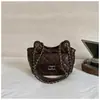 Bolso Pequeño Acolchado con Cadena de Gama Alta para Comercio Exterior, Nuevo Bolso Pequeño de Moda para Mujer Estilo Chanel Retro, Bolso de Hombro Único para el Trabajo, Bolso Cruzado