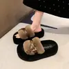 Chinelos Retro Chic Estilo Coreano Chamativos para Mulheres 2026 Estilo Quente de Celebridade da Internet Leves Delicados Versáteis para Saias Sandálias de Verão