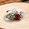 Anillo Pixiu de Granate de Moneda de Cobre para Mujer Estilo Nicho Retro Ins Plata Tailandesa Personalizado Creativo Anillo de Dedo de Rubí Rojo Ajustable