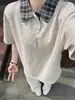 Camisa Polo de Verano Versátil para Hombre Estilo Retro Americano con Parche de Cuadros y Diseño Falso de Dos Piezas