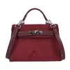 Bolsa de camurça de nicho para outono e inverno para mulheres, nova bolsa transversal versátil vintage 2026, bolsa quadrada mini requintada