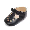 Explosões sapatos de bebê vazados multicoloridos sapatos antiderrapantes para crianças pequenas sola semi-borracha sola macia sapatos de bebê atacado 0921