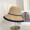 Chapéu de Pescador Fashion com Aba Color Block e Três Nós para Mulheres, Chapéu de Palha Elegante Versátil para o Verão, Proteção Solar para Férias e Viagem