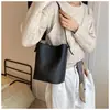Bolsa Transversal Feminina, Grande Capacidade, Nova Bolsa Saco Outono/Inverno, Estilo Vintage Transfronteiriço Europeu e Americano, Bolsa Feminina Popular da Moda