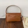 Bolsa de couro macio estilo vintage para axila feminina, novo modelo 2026, moda retrô versátil de ombro, transversal e bolsa de mão