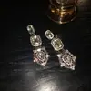 Aretes de Aguja Plateada con Borlas de Gota de Agua Incrustadas de Diamantes, Estilo Palacio, Nicho, Aretes Versátiles, Lujo Ligero, Venta al por Mayor de Aretes de Gama Alta