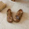 Sapatos Birkenstock para Meninas 2026 Novidades da Primavera Sapatos de Couro Infantis Sola Macia Sapatos de Couro para Bebês Meninas Sapatos Individuais para Bebês Meninas Pequenos