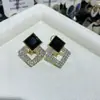 Pendientes Dobles en Forma de Rombo, Estilo de Celebridad de Internet de Moda, Versátiles y de Alta Gama, Estilo Lujo Ligero 2025