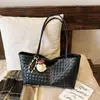 2026 Nuevo Bolso de Mano Tejido Retro de Gran Capacidad Bolso de Hombro Bolso Tote de Moda de Gama Alta