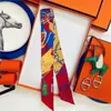 Lenço de Seda Pequeno em Sarja Hermes Versátil para Envolver Bolsas, Fita Longa Estreita de Seda para Amarrar Bolsas, Amarrar o Cabelo, Amarração, Gravata de Seda e Amarrar Alças