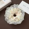 Goma para el pelo floral fresca de estilo pastoral primaveral, Scrunchie grande, Cuerda para el pelo de encaje, Accesorio para el pelo estilo Rococó