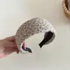 Diadema de esponja con estampado de leopardo Maillard para otoño e invierno, diadema retro de ala ancha de caña alta, versátil para el uso diario, pinza para el pelo, accesorio para el cabello