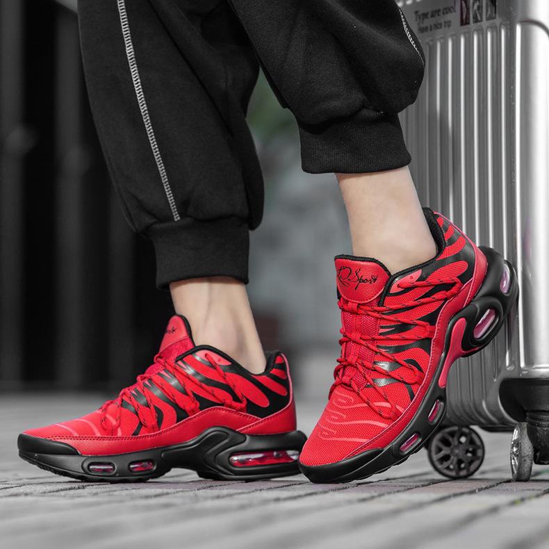 男鞋大码飞织运动鞋透气