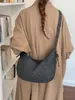 Bolso tote único con estampado de leopardo para mujer, nuevo modelo otoño e invierno 2026, gran capacidad, bolso versátil para el día a día, bolso de hombro y cruzado casual