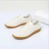 Sapatos Masculinos 2025 Novos Solado Macio Superfície Macia Sapatos Confortáveis Tênis Simples para Corrida Sapatos de Treino Casuais Retrô Alemães Sapatos Brancos