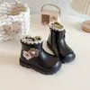 Botines de Princesa para Niñas 2026 Otoño/Invierno Nuevo Estilo Botas Martin Niñas Aterciopelados Cálidos Botas de Piel Niños Pequeños Botas de Algodón de Dos Capas